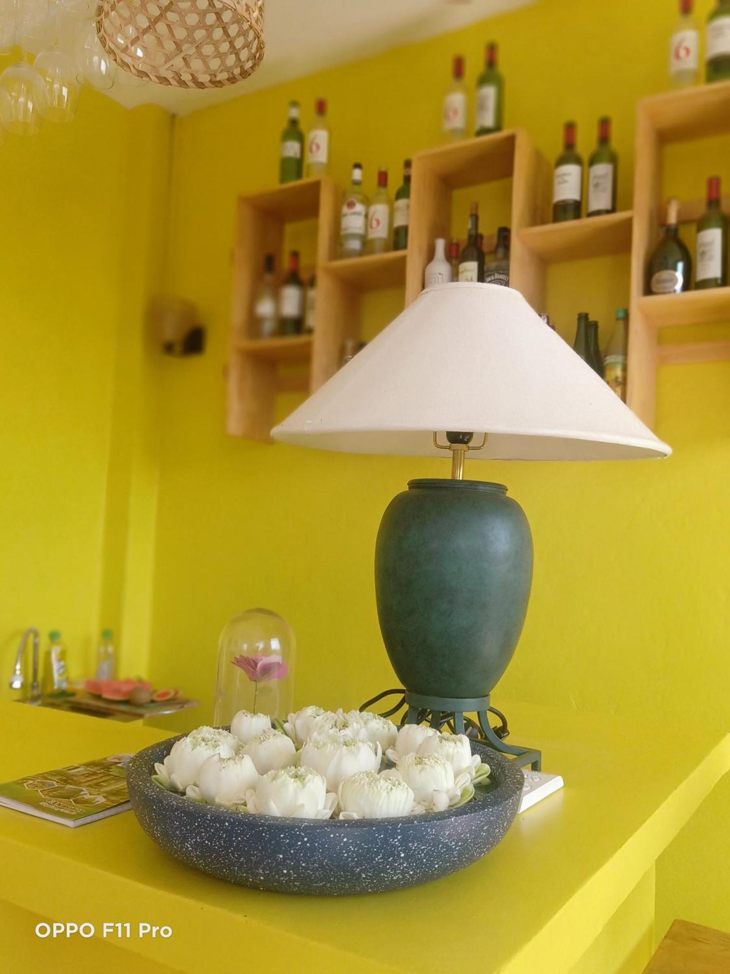 Homestay Yellow Natural House Siem Reap Exterior foto